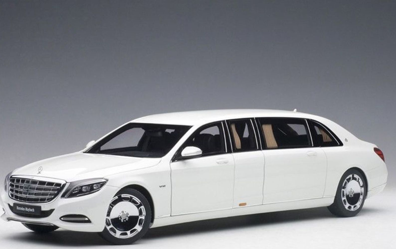 Mercedes_Benz_Maybach_limo Maybach limo
